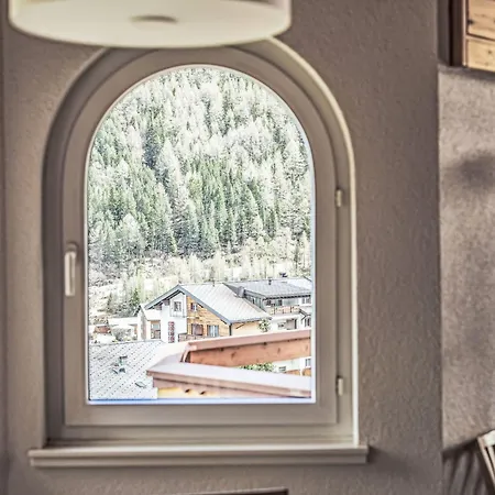 Appartamento Chateau B-3 By Interhome